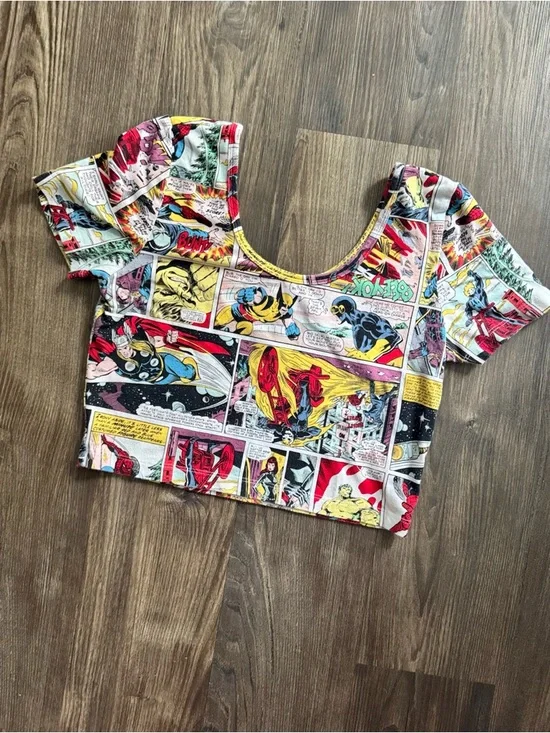 Marvel Comics Graphic Tee - Size M - Picture 1 of 4